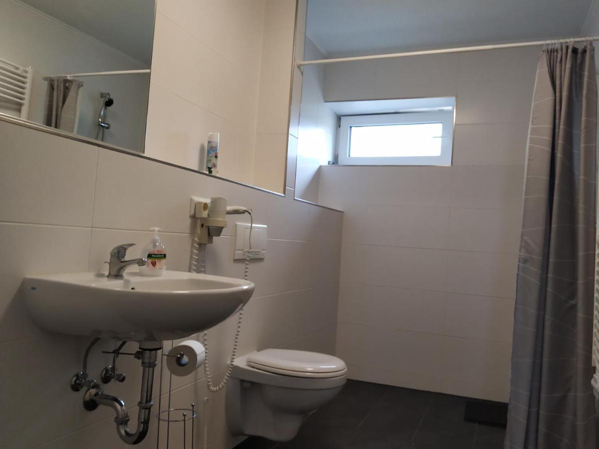 דירות שקאודיטז Mehrfamilien Haus מראה חיצוני תמונה