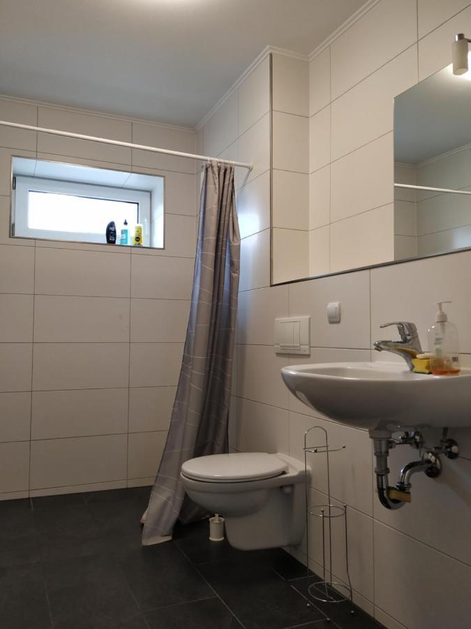 דירות שקאודיטז Mehrfamilien Haus מראה חיצוני תמונה