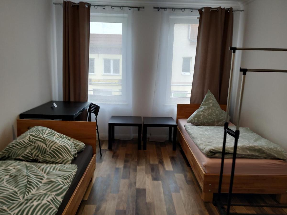 דירות שקאודיטז Mehrfamilien Haus מראה חיצוני תמונה