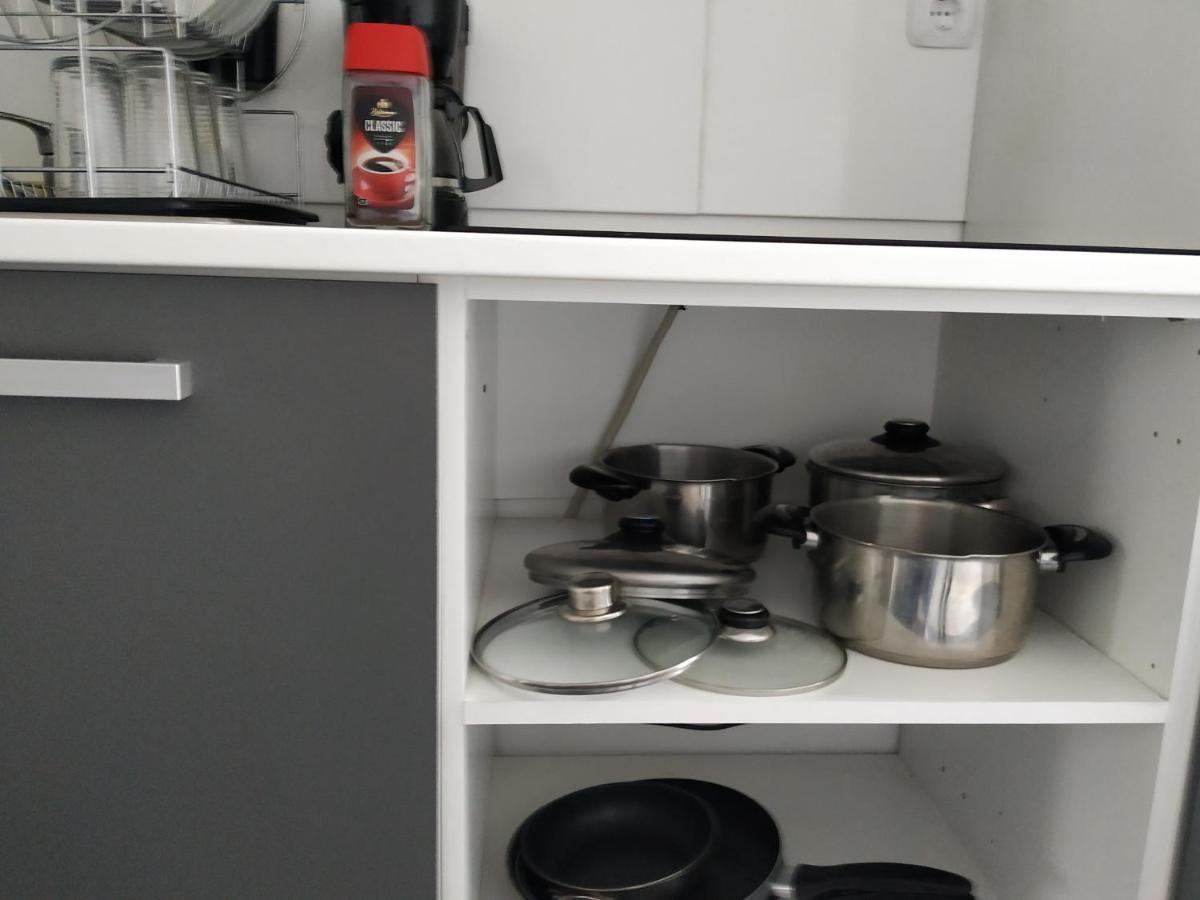 דירות שקאודיטז Mehrfamilien Haus מראה חיצוני תמונה